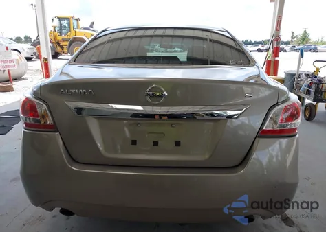 2015 Nissan Altima 2.5 S из США, поврежденный, VIN 1N4AL3AP7FC222881